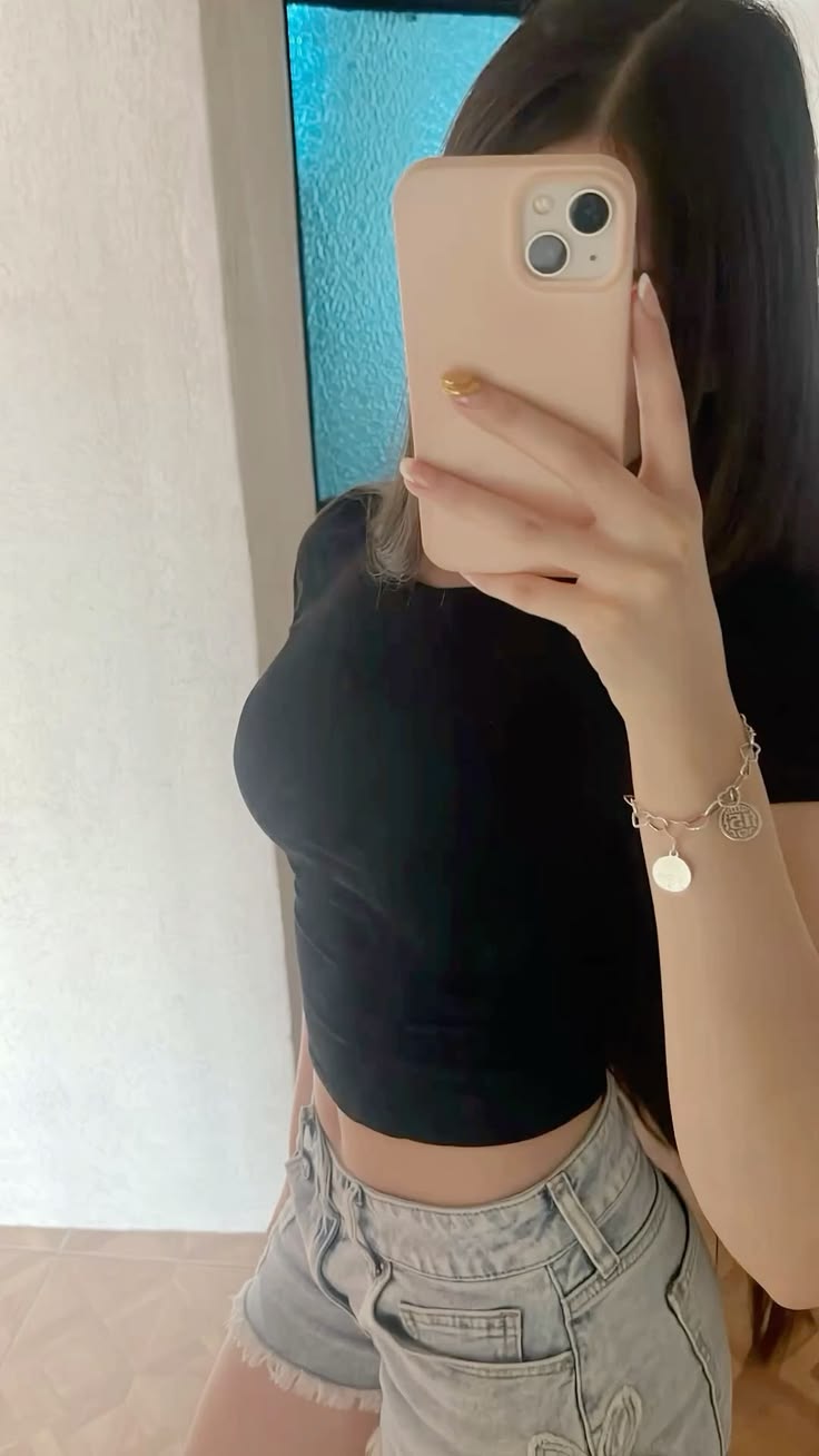 <em><strong>Camila B.</strong></em>